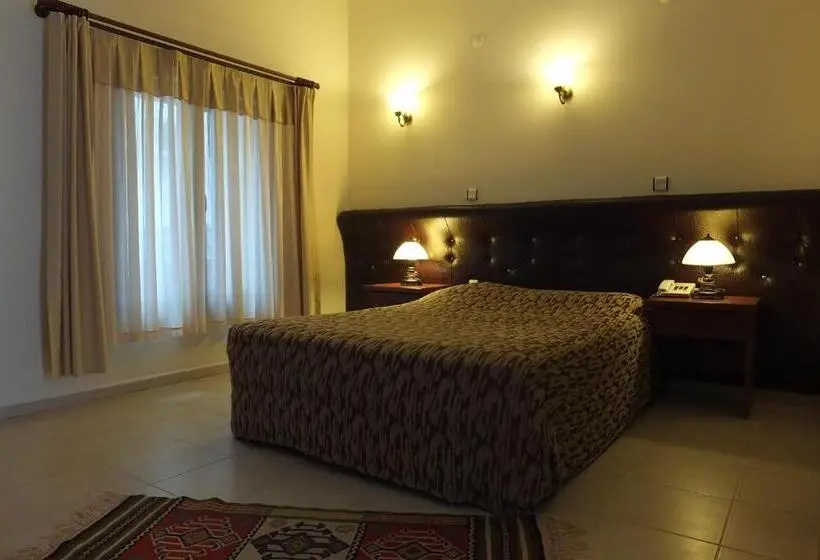 سوییت جونیور, Bacahan