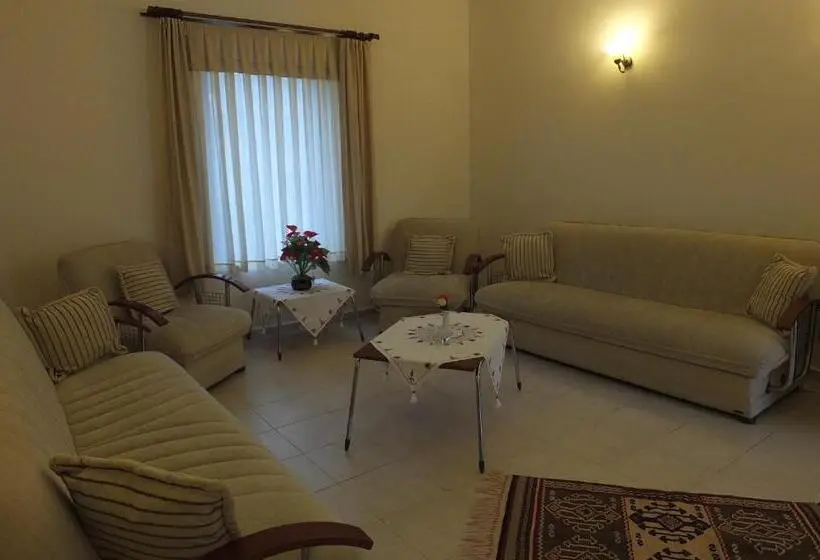 سوییت, Bacahan