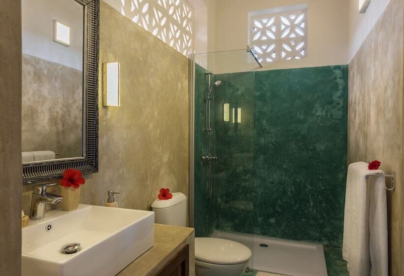 带有一个卧室和海景的高级公寓, Zanzibar Magic Boutique