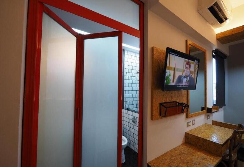 Номер Superior, Ps Sriphu