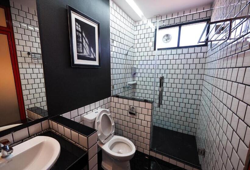 Номер Superior, Ps Sriphu