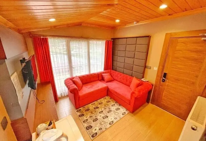 سوئیت دلوکس 2 خوابه, Resort Kaman
