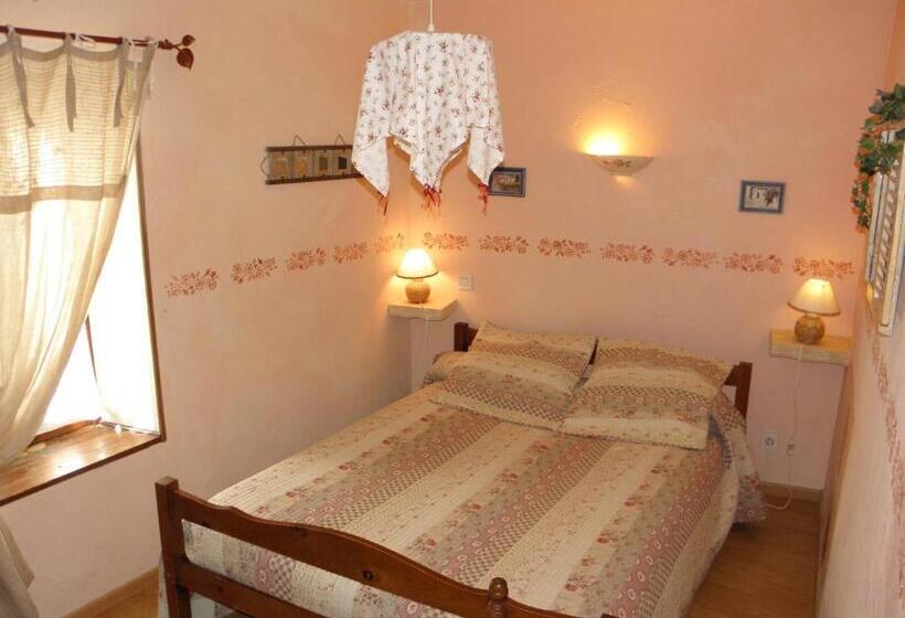 스탠다드 룸, Gîte Auberge Les Terres Blanches De Méolans