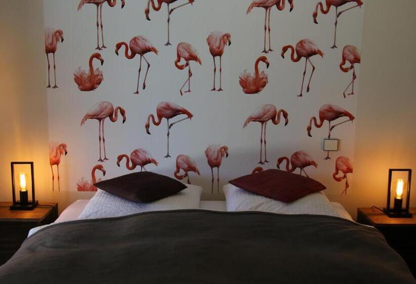 标准间带游泳池, Mas Armelin