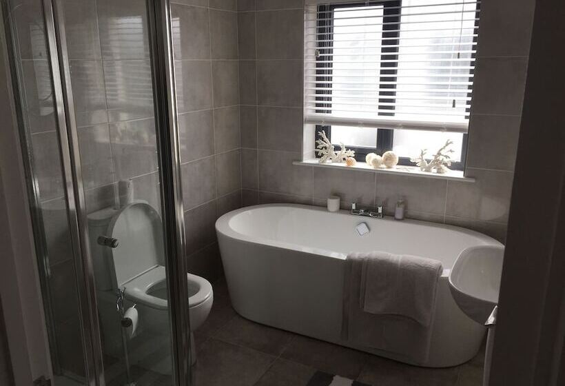 デラックスルーム, Bradley's Bed & Breakfast