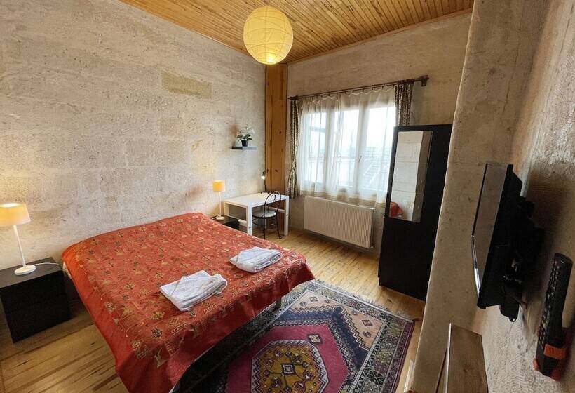 标准单人间, Karadut Cave