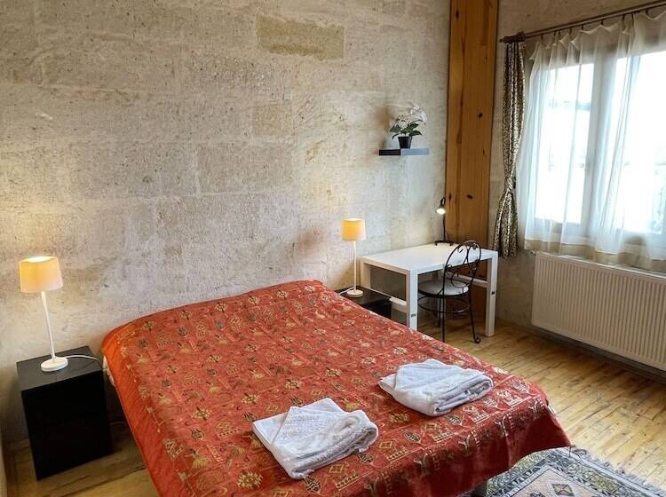 标准间, Karadut Cave