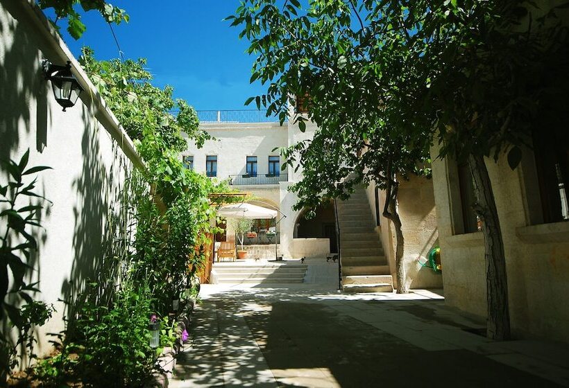 标准间, Karadut Cave