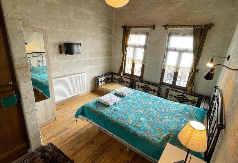 标准单人间, Karadut Cave