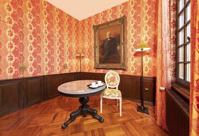 סוויטה, La Maison Des Vieux Logis