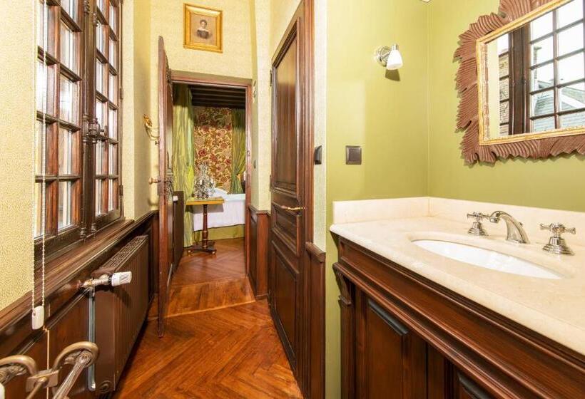 סוויטה, La Maison Des Vieux Logis