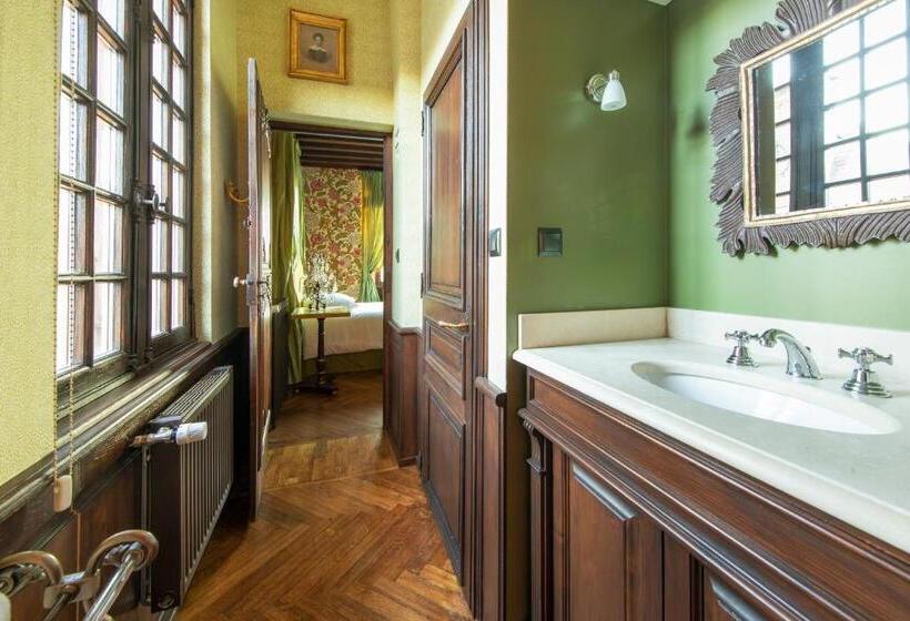 סוויטה, La Maison Des Vieux Logis