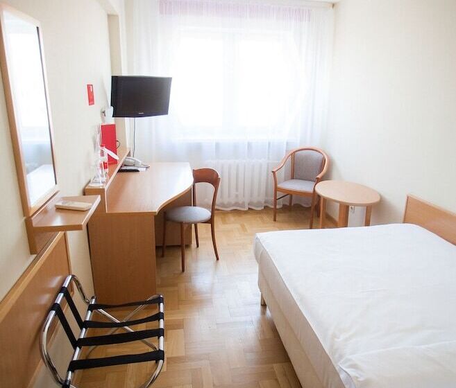 اتاق استاندارد یک نفره, Azimut Hotel Siberia