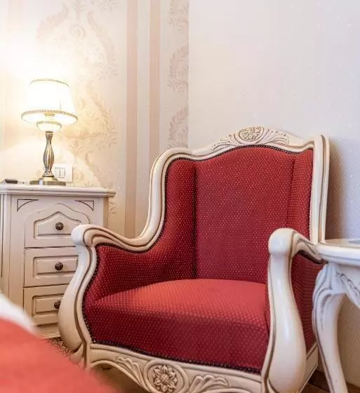 اتاق استاندارد یک نفره, Astoria Grand
