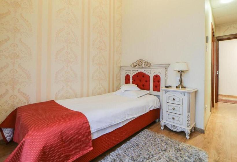 اتاق استاندارد یک نفره, Astoria Grand