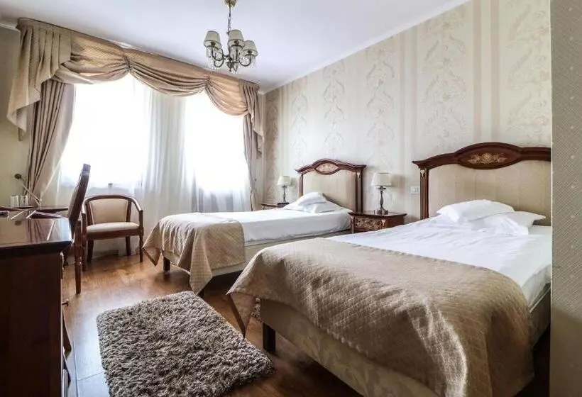اتاق استاندارد, Astoria Grand