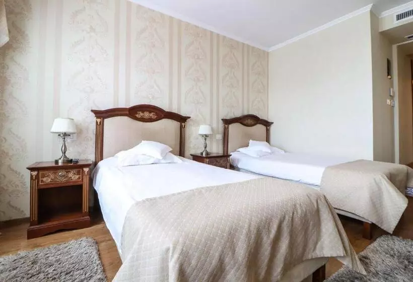 اتاق استاندارد, Astoria Grand