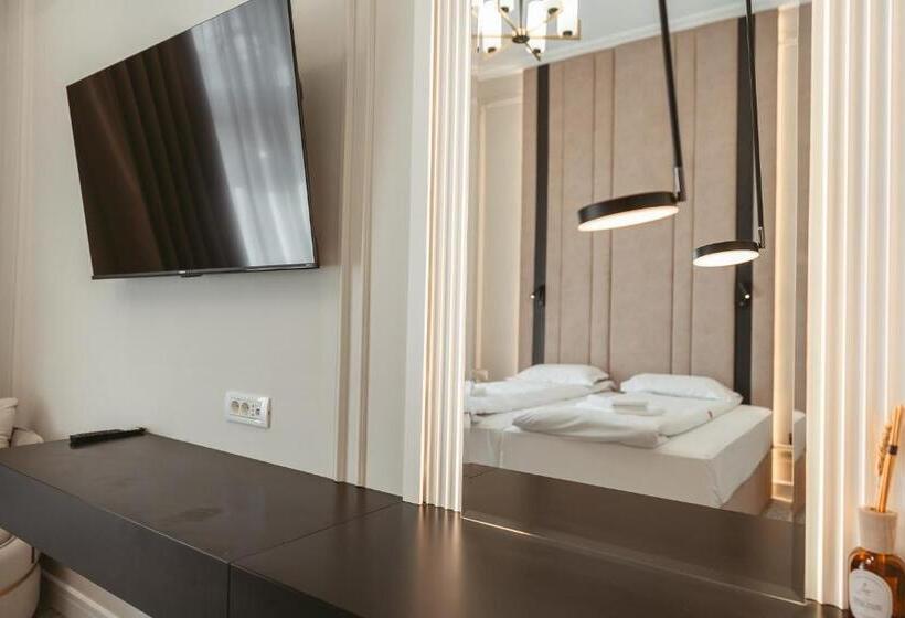 آپارتمان لوکس 1 خوابه, Astoria Grand