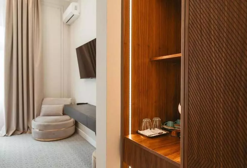 آپارتمان لوکس 1 خوابه, Astoria Grand