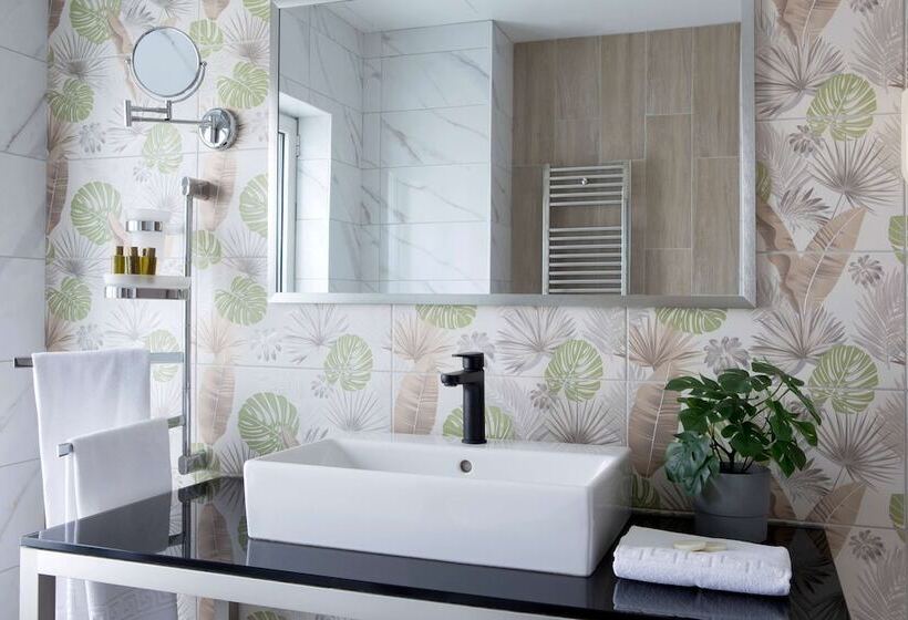 سوییت, Central Hotel, Trademark Collection By Wyndham