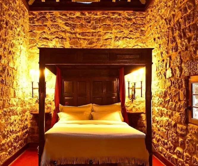 سوییت, Pousada Castelo De Obidos