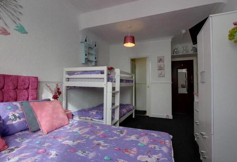 패밀리 룸, Mayfair