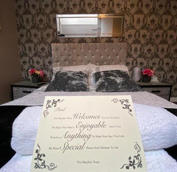 디럭스 룸, Mayfair