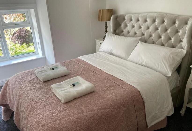 غرفة قياسية, The Nags Head   Room Only Accommodation