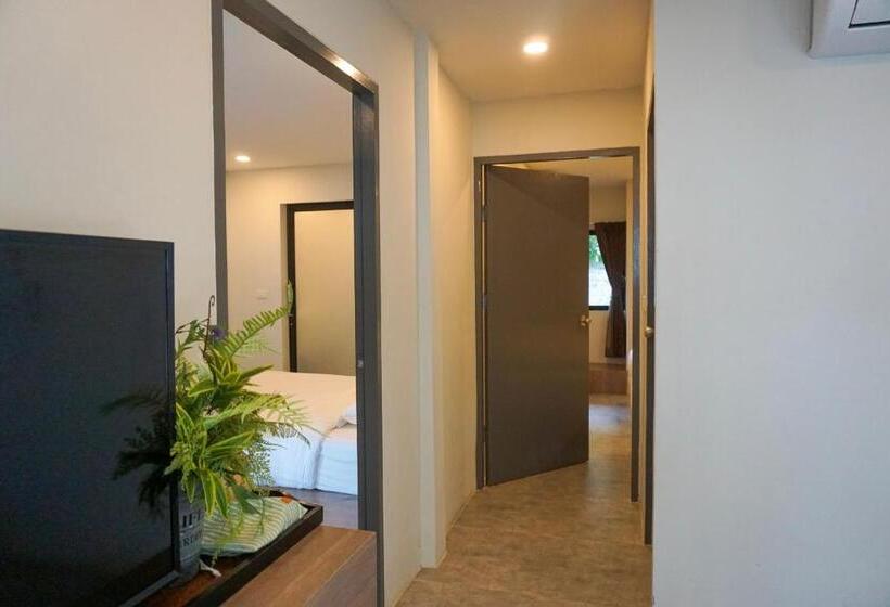 اتاق استاندارد چهار تخته با چشم‌انداز دریا, Banyan Resort@rayong