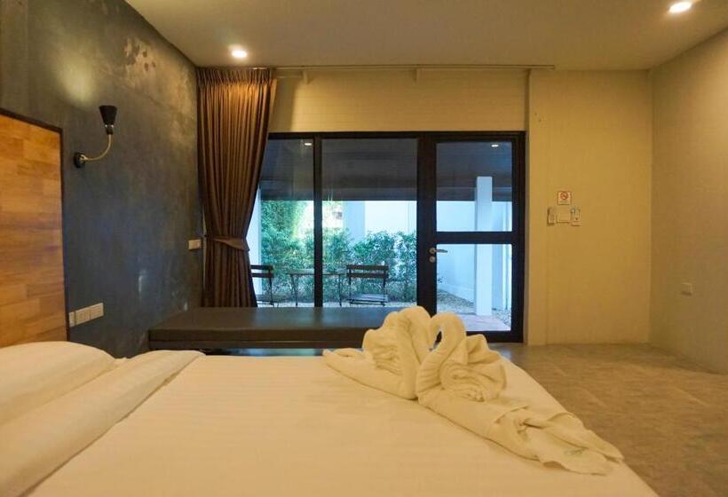 اتاق لوکس با تخت بزرگ, Banyan Resort@rayong