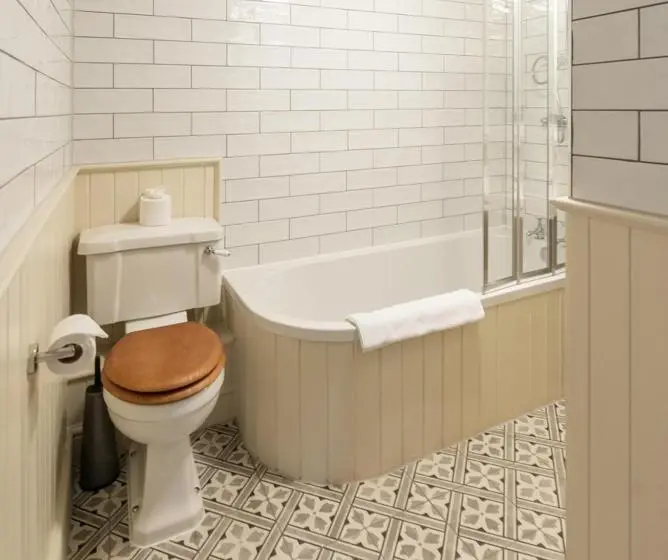 キングサイズベッドのスタンダードルーム, Bridport Arms