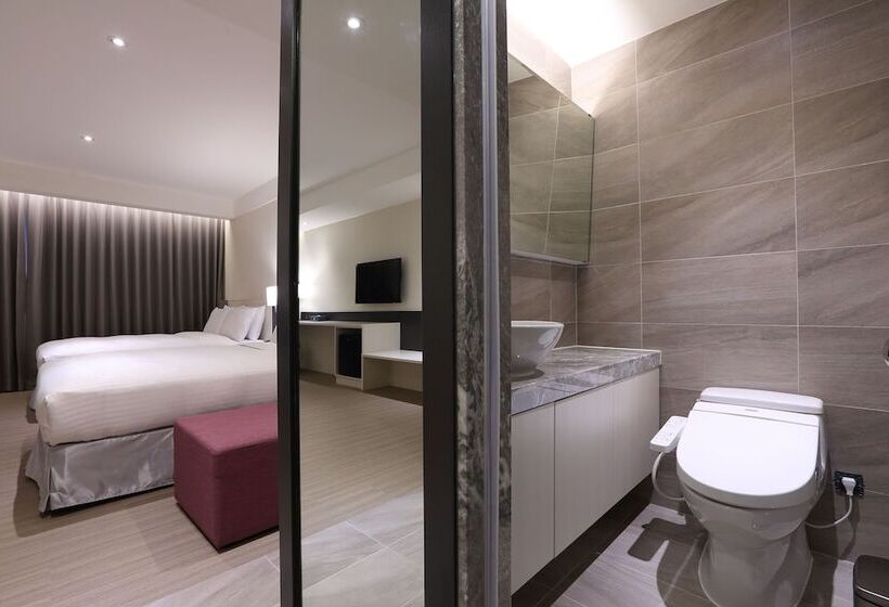 اتاق خانوادگی, Full Kind