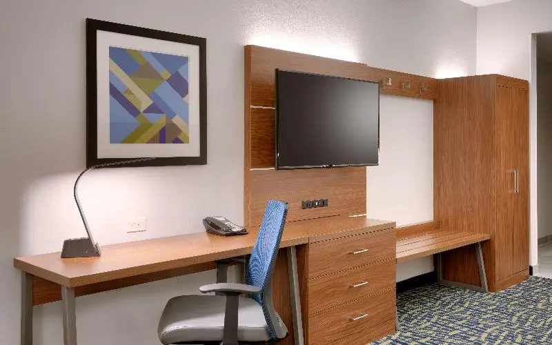 キングサイズベッドのスイートルーム, Holiday Inn Express & Suites Gainesville I 75, An Ihg