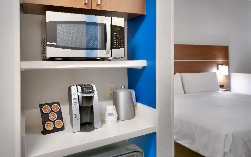 キングサイズベッドのスイートルーム, Holiday Inn Express & Suites Gainesville I 75, An Ihg