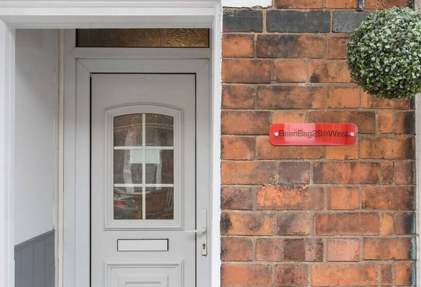 חדר סטנדרד יחיד חדר אמבטיה משותף, Townhouse @ West Avenue Crewe