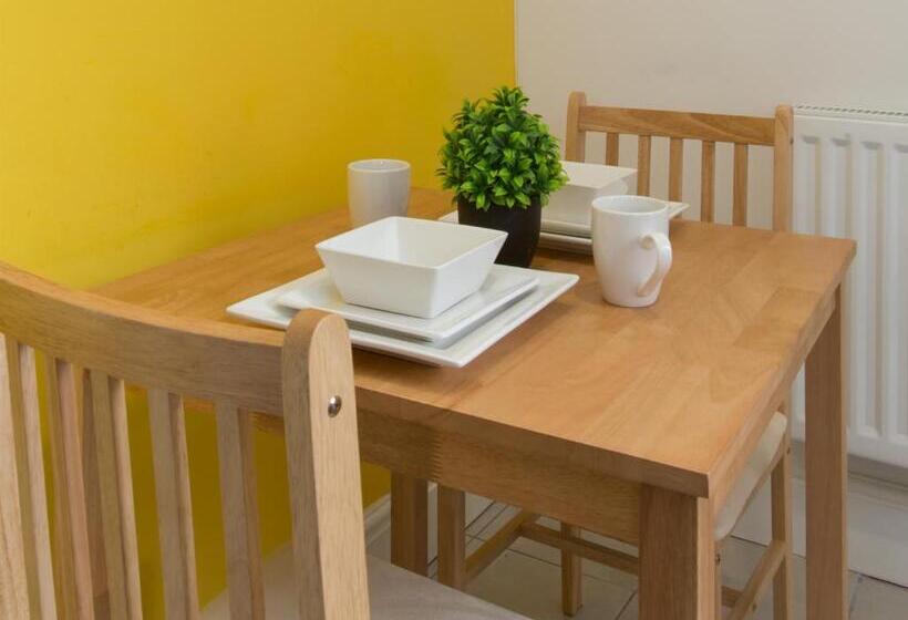 חדר סטנדרט יחיד, Townhouse @ West Avenue Crewe