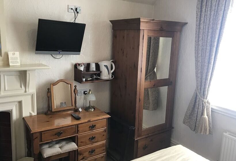 Номер Стандарт Индивидуальный, The Carre Arms Hotel & Restaurant