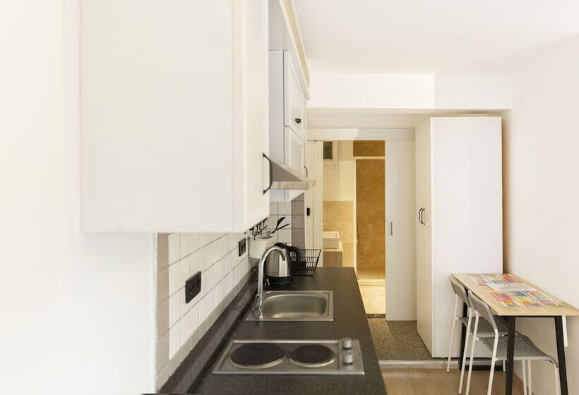 استودیو خانوادگی, Ada Apart Otel