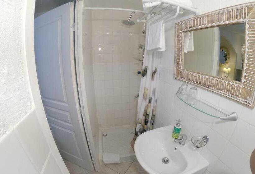 غرفة قياسية مطلّة علي حمام السباحة, Maison D Hôtes Le Beauséjour