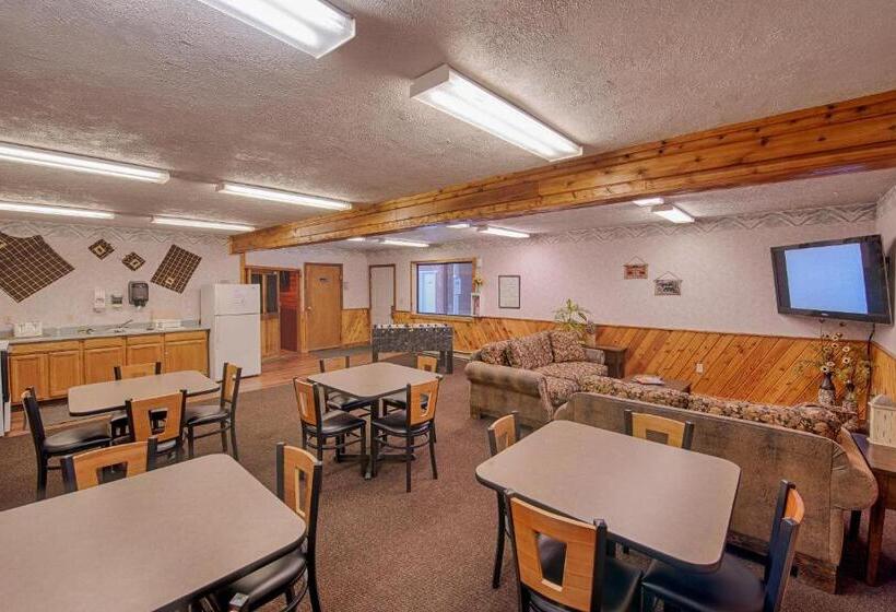 Четырехместный Номер Стандарт, City Center Motel