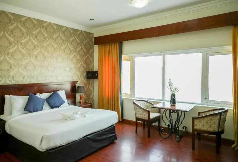 اتاق اجرایی با چشم‌انداز دریا, Mermaid Beach Hotel Llc