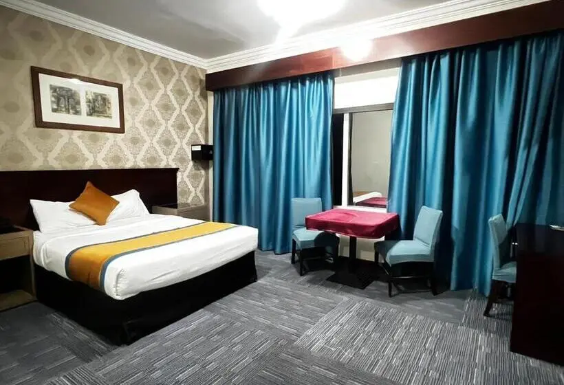 اتاق خانوادگی با چشم‌انداز دریا, Mermaid Beach Hotel Llc