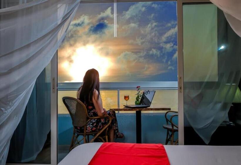 디럭스 테라스 룸 바다 전망, Mermaid Beach Hotel Llc