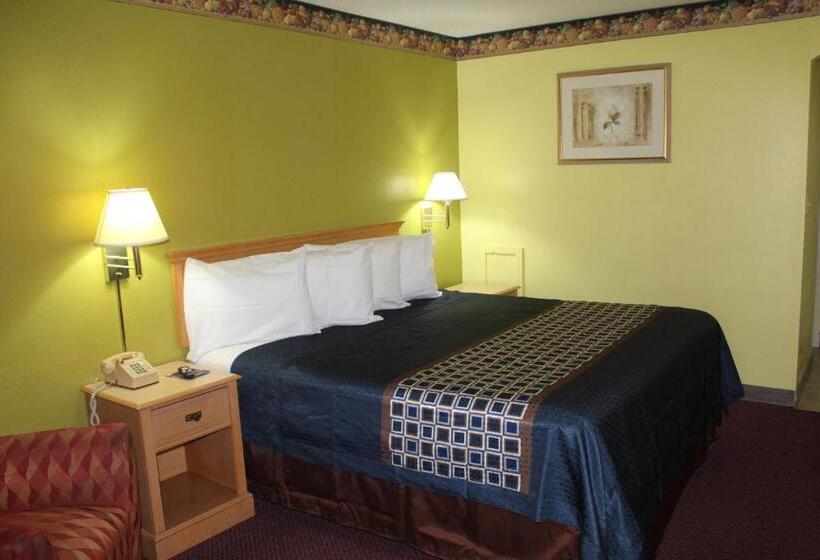 غرفة قياسية سرير كينج, Hutchinson Inn