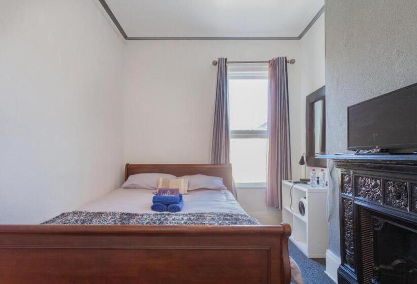 اتاق لوکس, Eurovilla