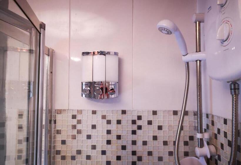 اتاق لوکس, Eurovilla