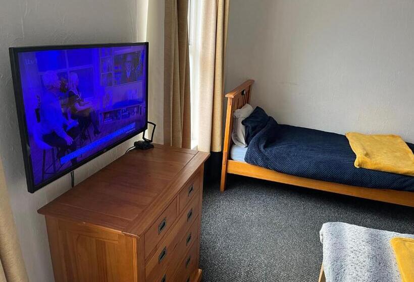 اتاق لوکس سه تخته, Eurovilla