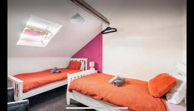 اتاق استاندارد با سرویس بهداشتی مشترک, Eurovilla