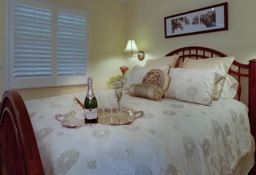 クイーンサイズベッドのスタンダードルーム, Seaglass Inn Bed And Breakfast