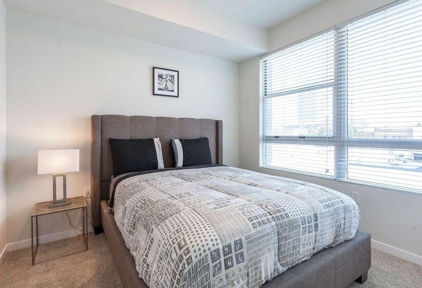 豪华两卧套房, Tripbz Avalo Suites